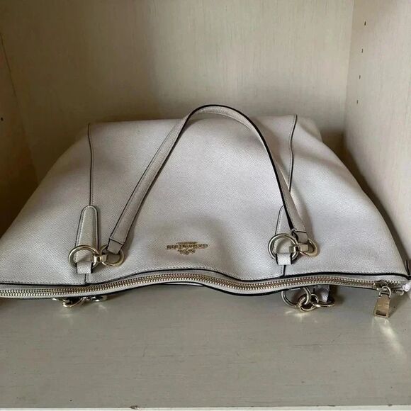 Coach ivory leather shoulder bag with gold detail 16” x 10” - Picture 3 of 10